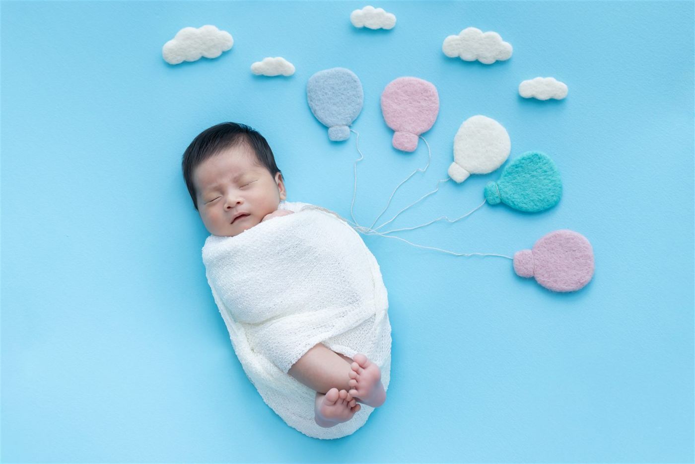 Newborn portrait by studio1935, Singapore